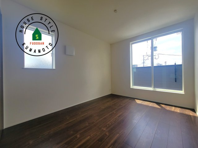 熊本市北区八景水谷3丁目第1-3棟（3号棟）の内観：施工例|主寝室には収納力に優れたクローゼットがありますので、お部屋もすっきり片付きます。