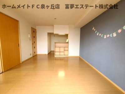 【居間・リビング】 | シャイニーパーク | ※イメージ　同物件別号室の写真