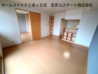 【居間・リビング】 | シャイニーパーク | ※イメージ　同物件別号室の写真