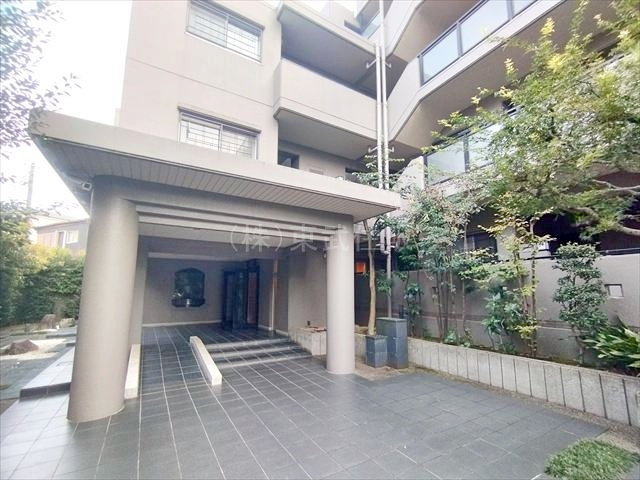 【エントランス】 | 志木北野マンション | スロープ付きのエントランスです