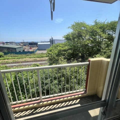 寿ハイツ新生のバルコニー