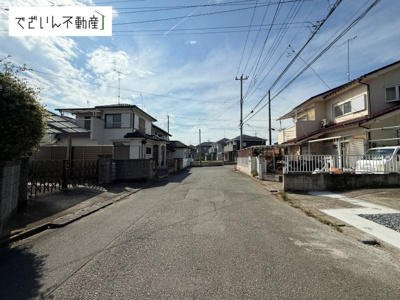 【前面道路含む現地写真】 | 熊谷市日向　中古住宅   | 現地(2025年9月撮影)
