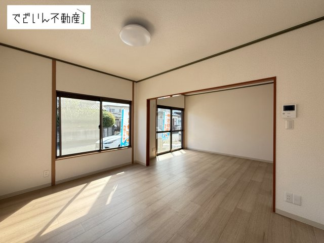 【居間・リビング】 | 熊谷市日向　中古住宅   | 現地(2025年9月撮影)
