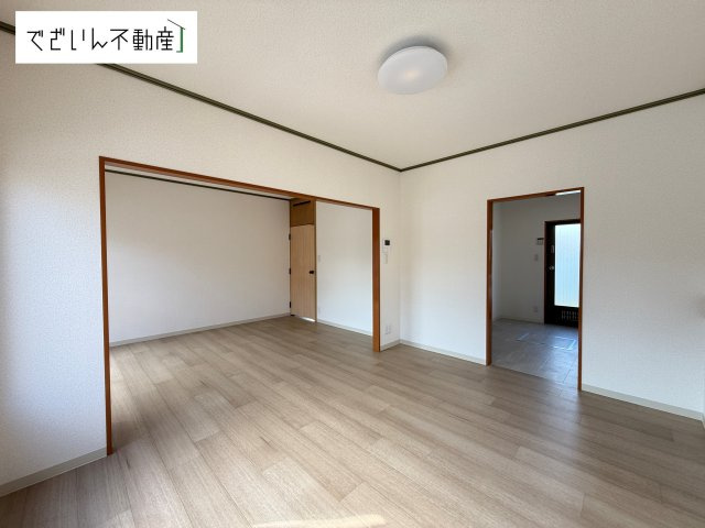 【居間・リビング】 | 熊谷市日向　中古住宅   | 現地(2025年9月撮影)
