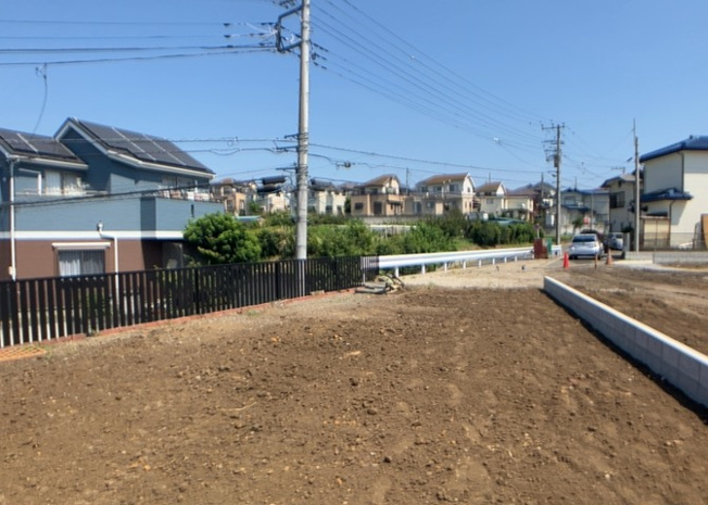 【外観】 | 土地の面積＝住宅面積ではありません。建ぺい率の問題などで、土地のある場所によって住宅を建てられる面積は限られています。高さもしかり、「土地」という言葉の中には、建築条件も含まれると考えておきましょう。
