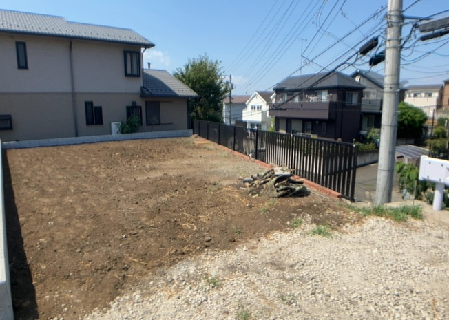 【外観】 | 土地購入を検討されている場合、境界杭がない状態で購入してしまうと境界確定測量をする必要があり、費用がかかります。購入の前に、売主、隣土地所有者立ち合いのもと境界を確定し境界杭を設置するのがベストです。