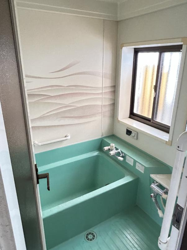 ひたちなか市大字足崎　中古戸建の浴室