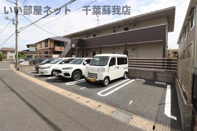 ボナールDの駐車場|駐車場があるので、車を買う予定の方も安心です