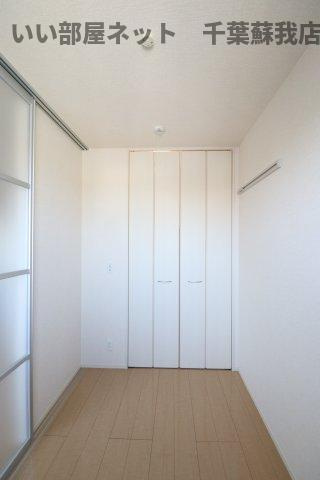 ボナールDの寝室|落ち着いた色調の寝室です