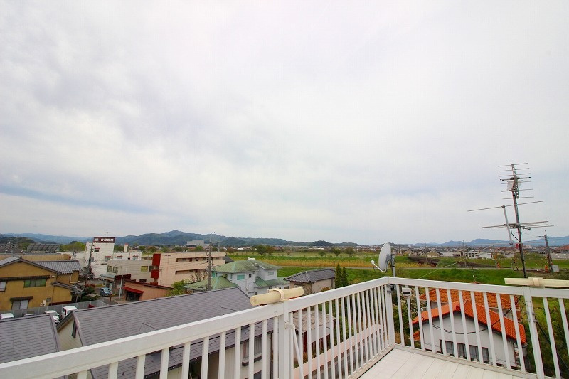 安来町鉄骨造３階建建店舗付住宅の展望|屋上からの眺望になります。遊び心満載の浴層を設置♪