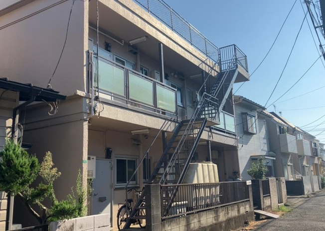 【外観】 | ジュネス相模原 | 土地の形が極端に長細かったり、狭小地、あるいは道路との高低差がある傾斜地だった場合、後々売ろうとしても買い手がつかない場合もあります。後々、売却することになった時に価値の下がらない土地を選びましょう。
