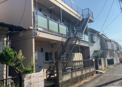 【外観】 | ジュネス相模原 | 隣家の土地はどうなっているのか、生活利便施設が近くにあるのか、学校まで近いかなど、お客様のライフスタイルにあわせたイメージが重要です。また、近くにあると困る施設が近くにないかも確認するといいでしょう。
