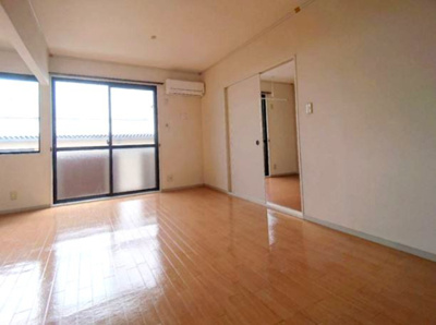 【居間・リビング】 | セジュール寺田 | ※イメージ　反転タイプのお部屋の写真