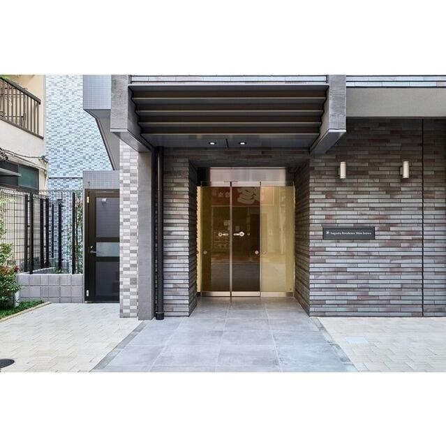 Augusta Residence 新小岩のエントランス
