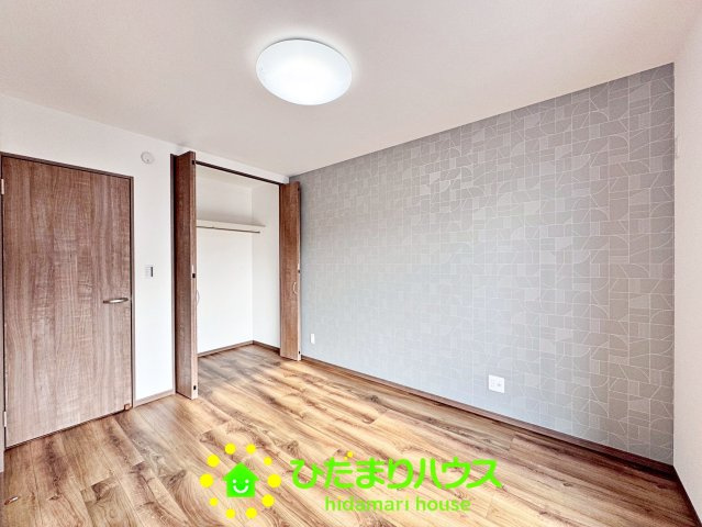 ワイウッドコート幸手市下川崎第1期　新築一戸建て　05の収納|おもちゃもたくさん収納できます！