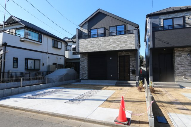 【FIT】東村山市萩山町３期の外観|全窓網戸つき、食洗器、１坪タイプのバスルーム等、充実の設備仕様♪
