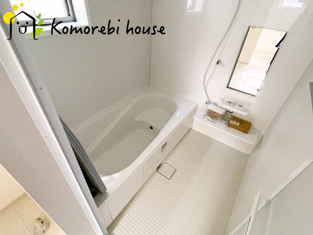 さいたま市北区吉野町　第2　新築一戸建て　リーブルガーデン　02の浴室|暖房・乾燥・換気が一体になった多機能浴室で、一年を通して快適に使えるのが魅力。冬は暖房であたたかく、雨の日は乾燥が洗濯物をしっかり乾かしてくれます。