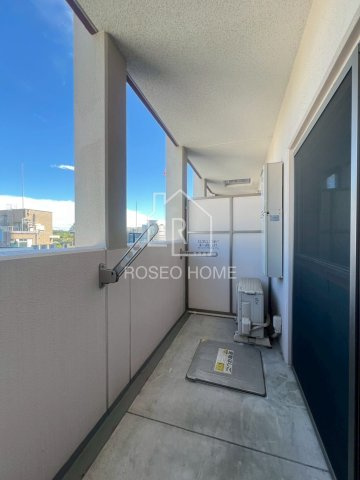 フェニックスコートのバルコニー|同マンション別部屋：参考写真