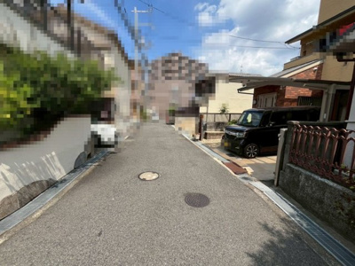 【前面道路含む現地写真】 | 上　中古一戸建 | 安心の鉄骨造です！耐震性、耐火性、耐久性が高く、長期的に安心して住むことができますね♪