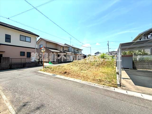 ６５７５７　大垣市南若森町土地の外観