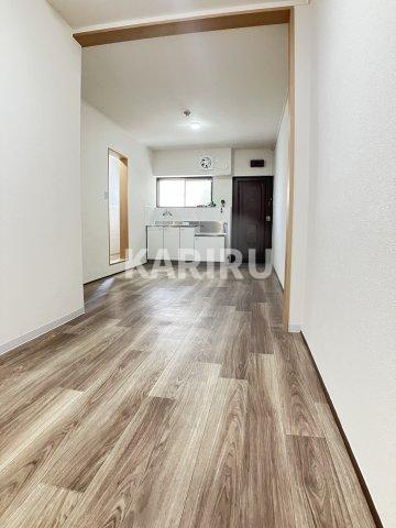 ナカジョウマンションの居間・リビング