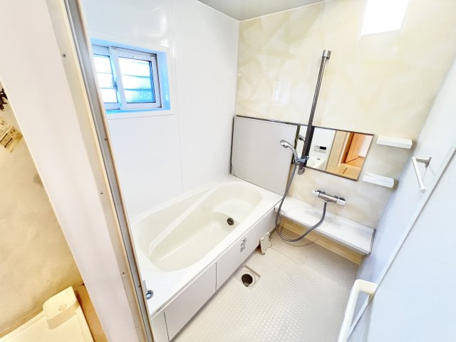 Toit Vert（トワ　ヴェール）の浴室|※別部屋参考写真