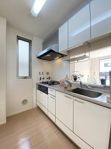 パークレジデンス田園調布のキッチン|【家具配置はイメージで設備ではございません】