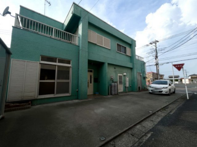 南埼玉郡宮代町本田５丁目の住宅付店舗戸建の駐車場