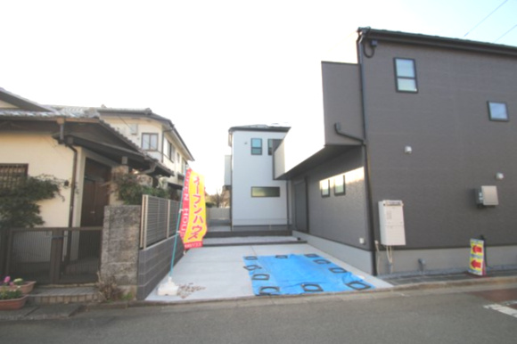 【Livele Garden.S】東村山富士見町|広々4LDK！北東角地を含む全2邸♪運転、駐車が苦手な方にも嬉しい前面道路約6m♪