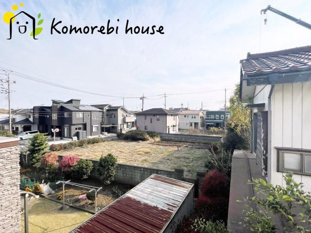 さいたま市北区吉野町　第2　新築一戸建て　リーブルガーデン　05の展望|高い建物に囲まれないため、バルコニーからの眺望は開放的。朝日や夕焼けの美しさを日々感じられる、心が落ち着く景色が広がります。