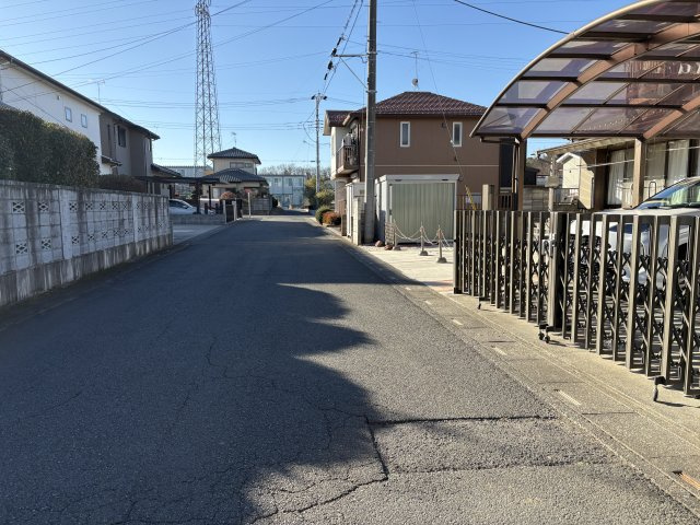 【前面道路含む現地写真】 | 熊谷市押切　中古戸建