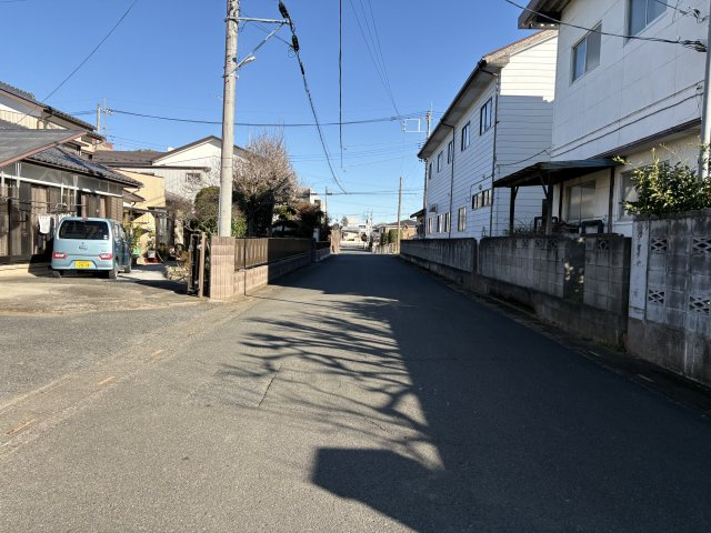 【前面道路含む現地写真】 | 熊谷市押切　中古戸建