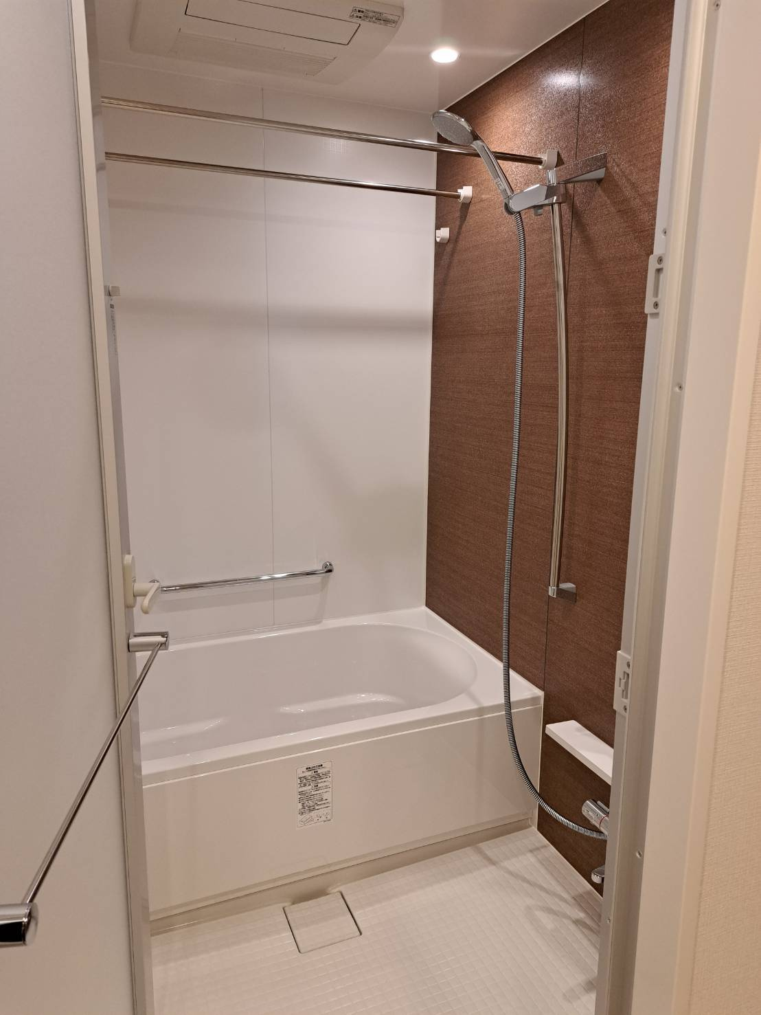 ＨＡＲＵＭＩ　ＦＬＡＧ　ＰＡＲＫ　ＶＩＬＬＡＧＥ　Ｆ棟の浴室