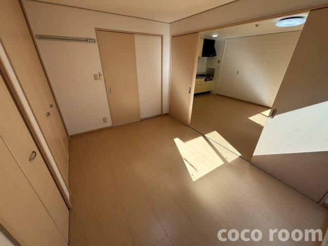 サニーコート清水の洋室