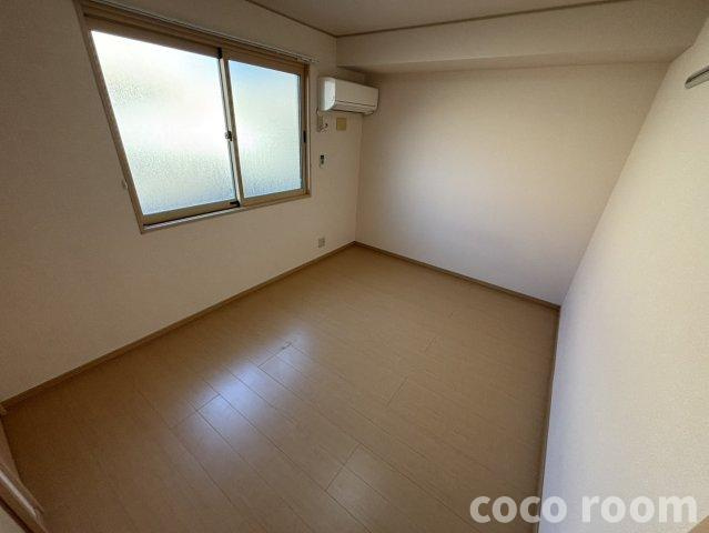 サニーコート清水の洋室