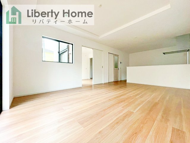 守谷市百合ケ丘10期　新築戸建の居間・リビング