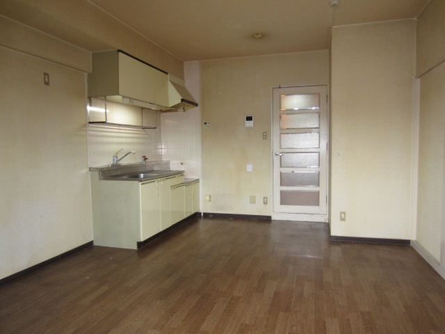 【居間・リビング】 | シャイニーカジモト