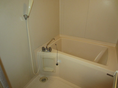 【浴室】 | シャイニーカジモト