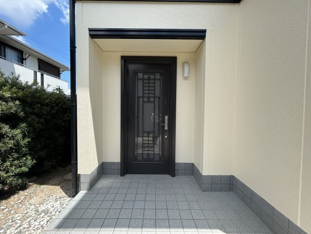 【玄関】 | 筑紫野市美しが丘南４丁目　戸建て