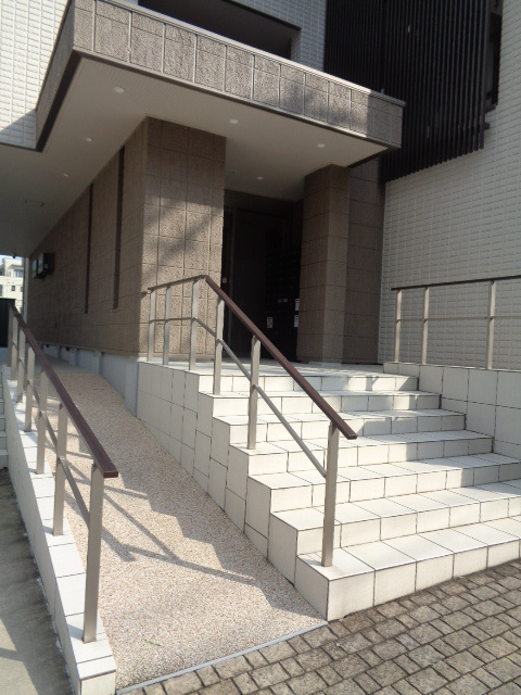 ポエムメゾン　東戸塚のエントランス