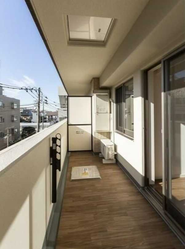 センチュリー尾山台グレイス　礼金０　ネット無料　床暖房のバルコニー