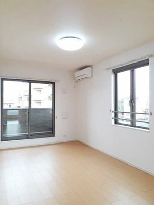 【居間・リビング】 | ニューエンパイヤＢ | 使いやすい居間です