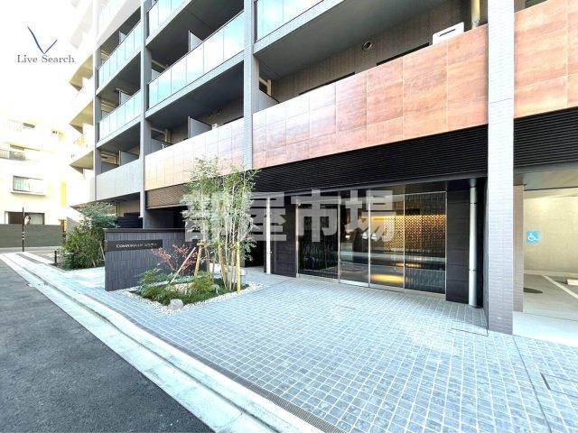 コンフォリア・リヴ根岸二丁目のエントランス