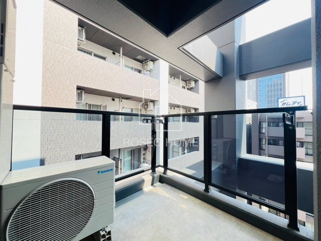 BRAVE北浜のバルコニー