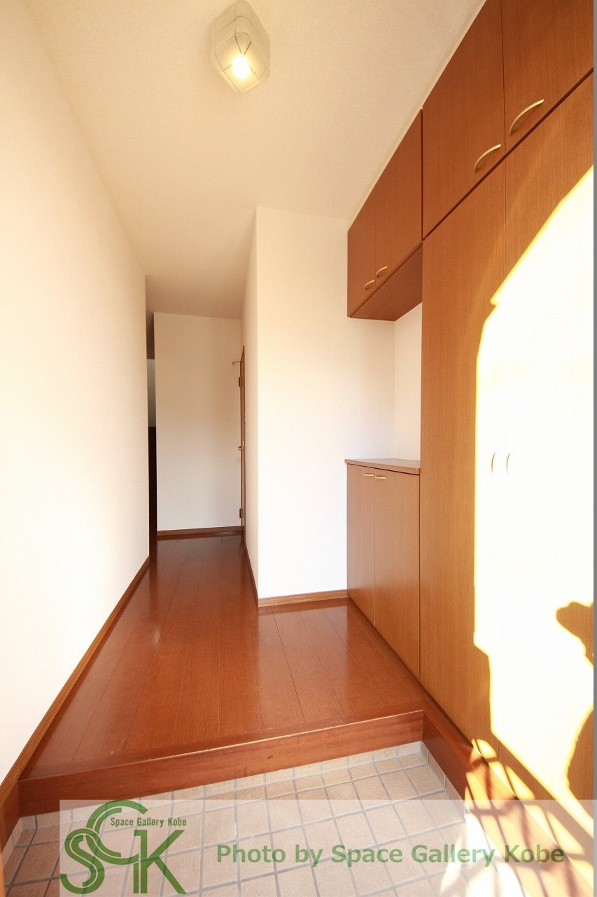 神戸市須磨区北落合４丁目の一戸建ての玄関|※お部屋により仕様が異なる場合があります※