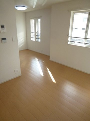 【居間・リビング】 | ラフィーネ坂本