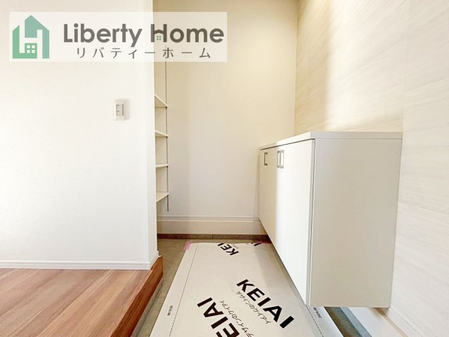 龍ケ崎市立野7期　新築戸建の玄関