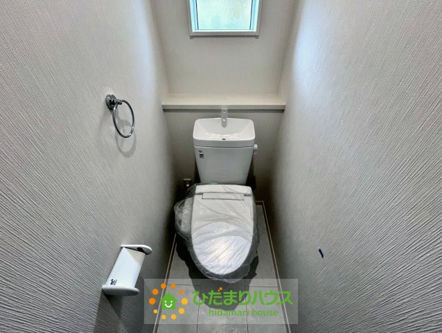ワイウッドコート久喜市吉羽第６期　新築一戸建て　02のトイレ|2階にもトイレあります！