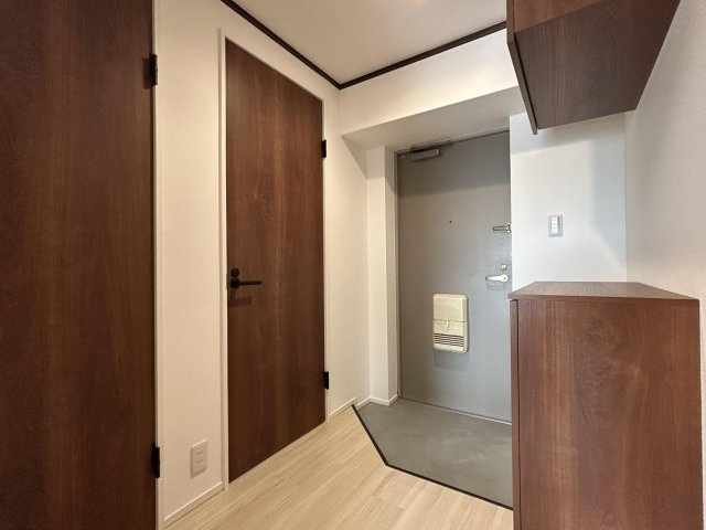 【玄関】 | エクレール大野城 | 収納力に優れた玄関でいつでも片付いた状態でお客様を迎えられます