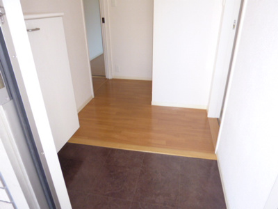 【玄関】 | ヴィラレインボーＢ